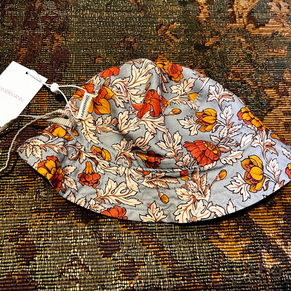 NWT kids O/S Zimmermann bucket Hat